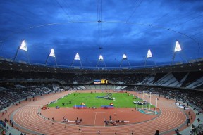 亚洲室内田径赛女子800米决赛：三人PB相近，胜负在毫厘之间，亚洲女子田径800米纪录保持者